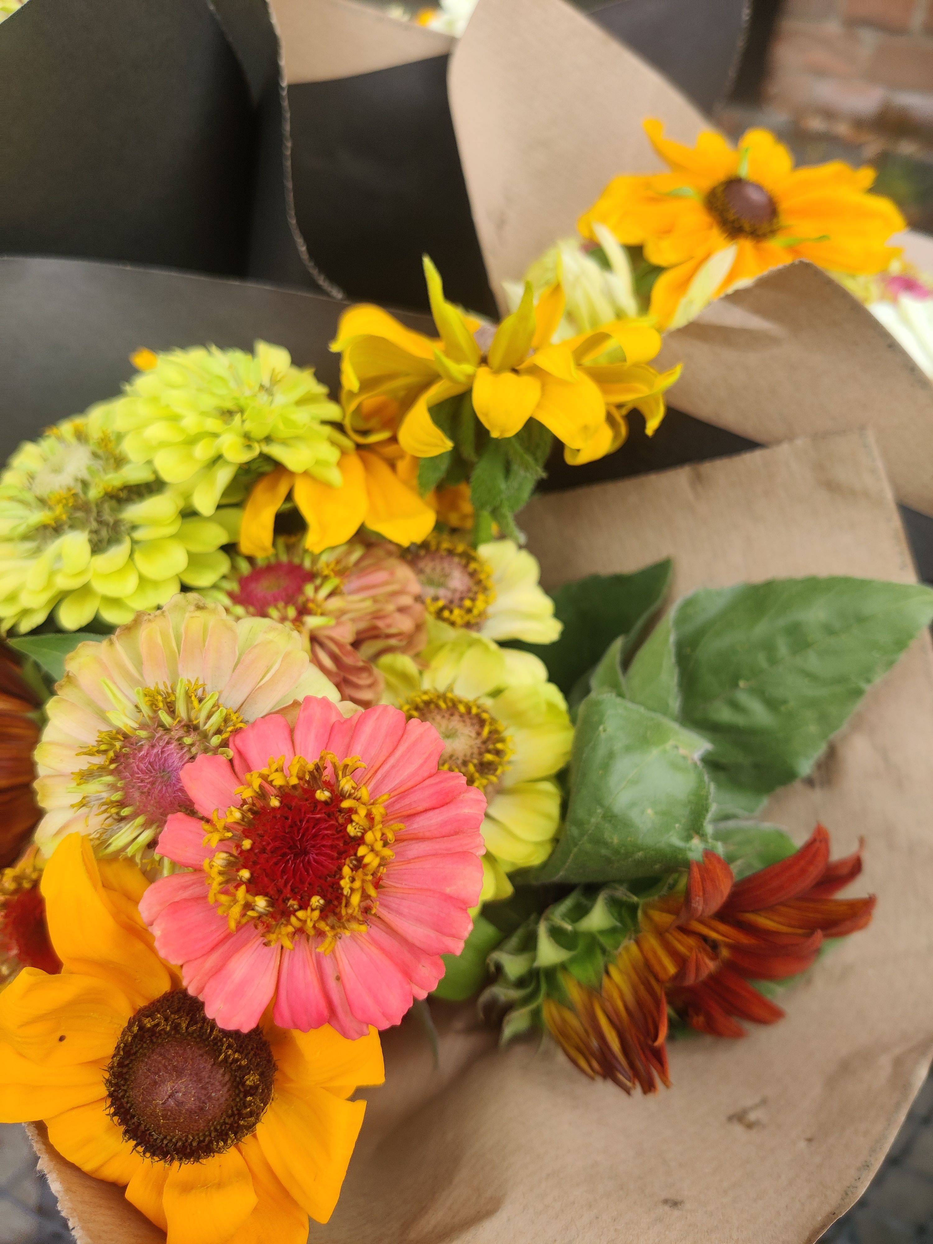 Image of Flowers (Medium Bunch)