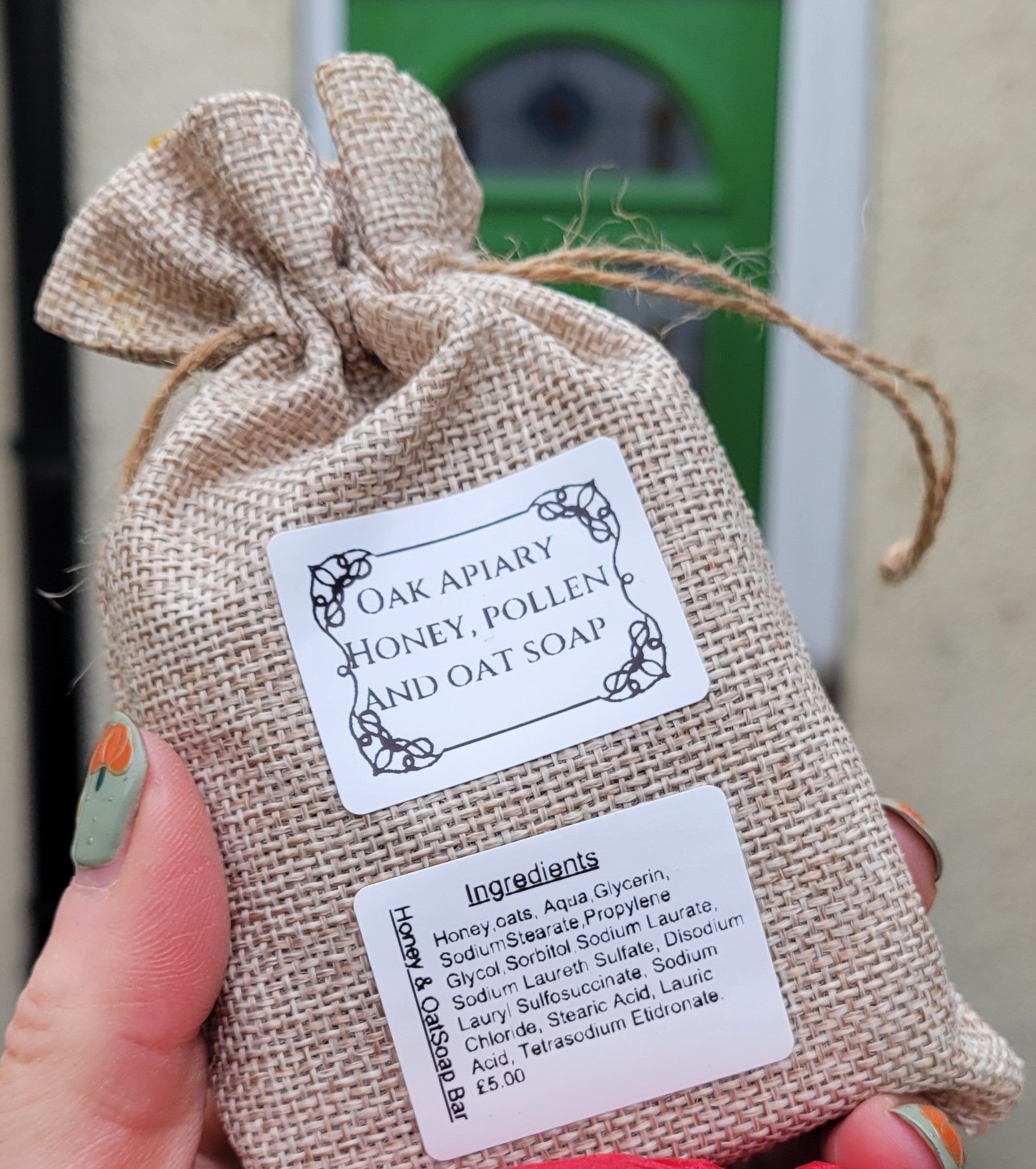 Honey, Pollen & Oat Handmade Soap: Oakapiary