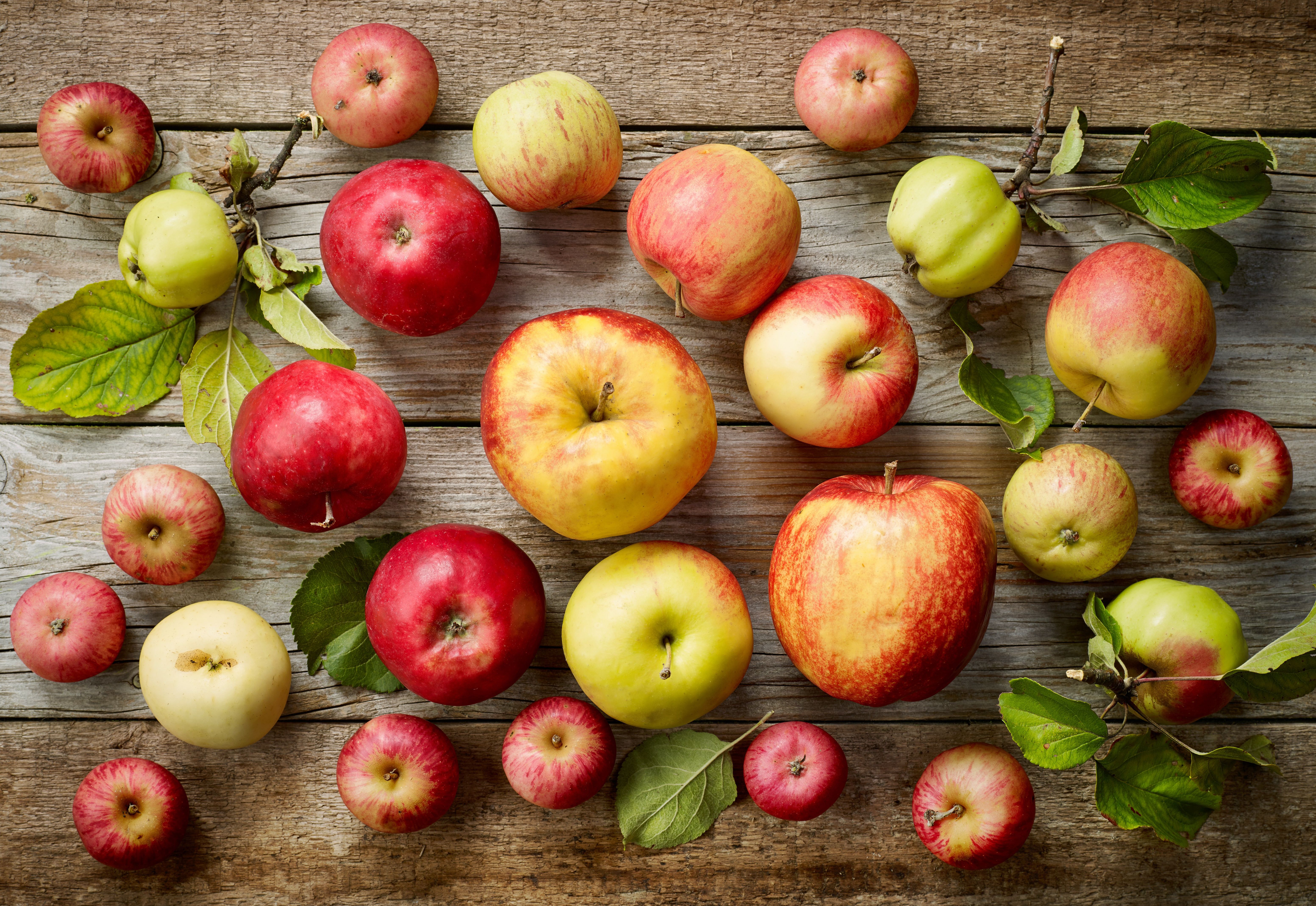 Image of Apples 'Galaxy' (500g)