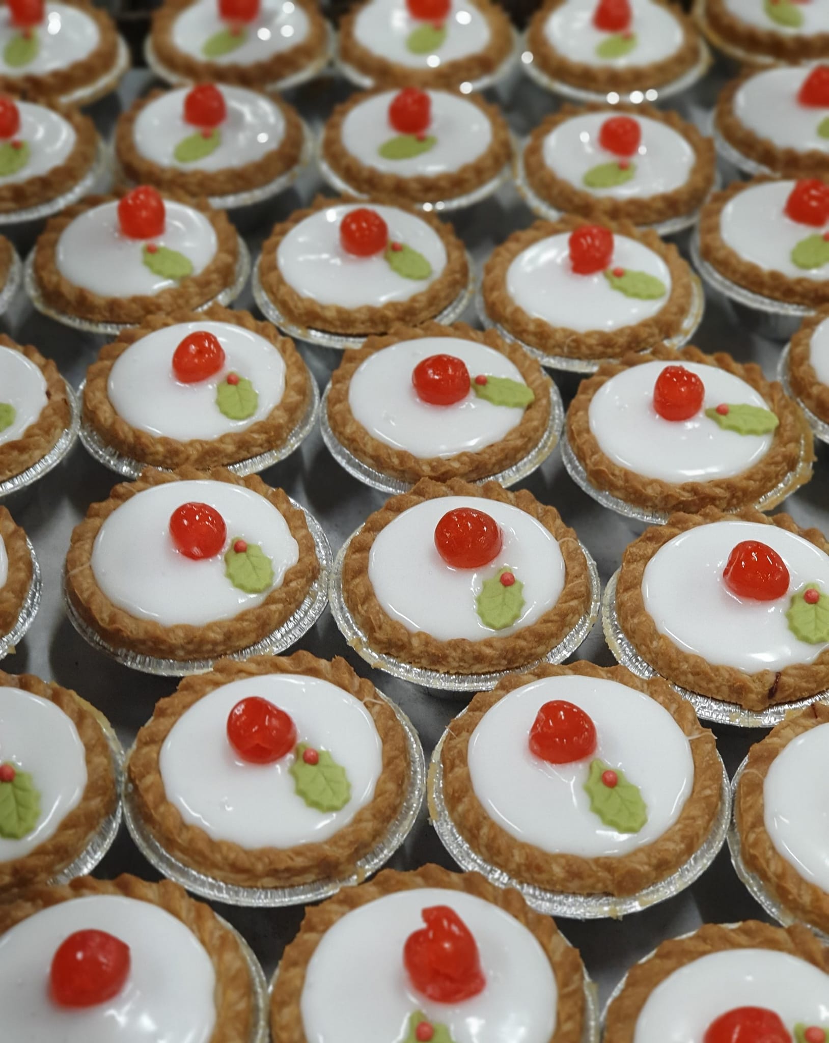 Festive Bakewell Tarts x2